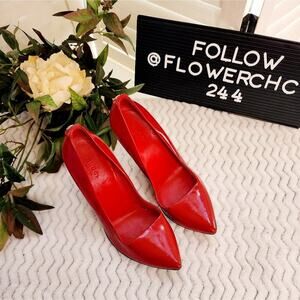GUCCI RED PATENT LEATHER HEELS 7.5B